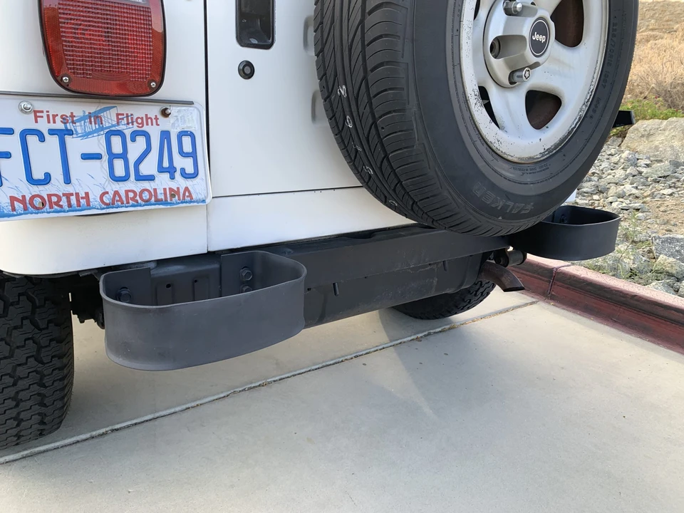 1995 Jeep YJ Wrangler - Image 11 of 31