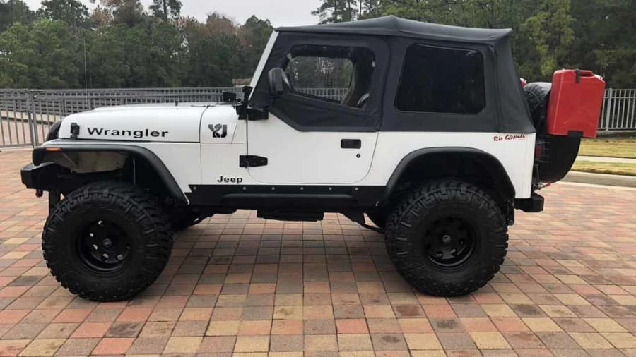 1995 Jeep YJ Wrangler - Image 2 of 10