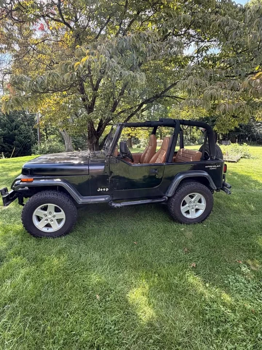1995 Jeep YJ Wrangler - Image 4 of 10