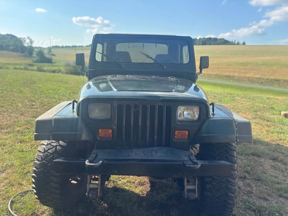 1995 Jeep YJ Wrangler - Image 5 of 14
