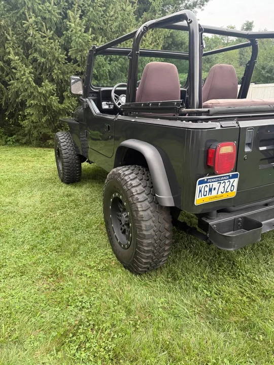 1995 Jeep YJ Wrangler - Image 8 of 12