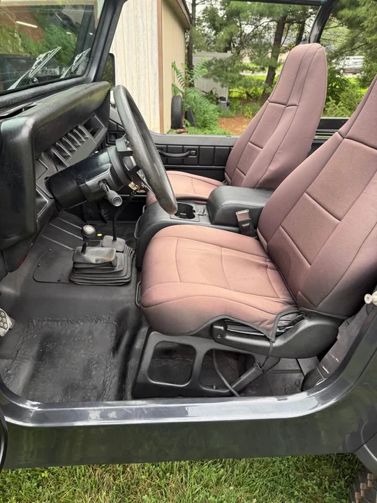 1995 Jeep YJ Wrangler - Image 11 of 12