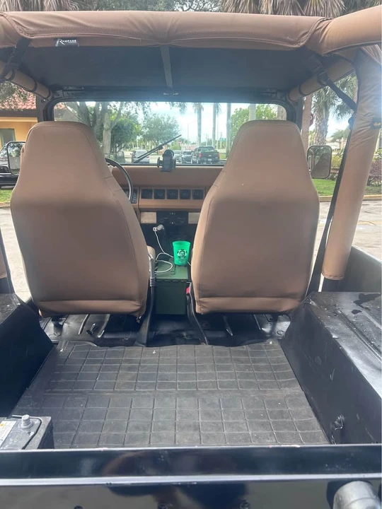 1995 Jeep YJ Wrangler - Image 9 of 13