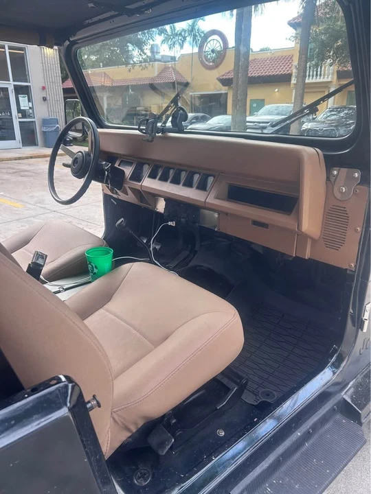 1995 Jeep YJ Wrangler - Image 10 of 13