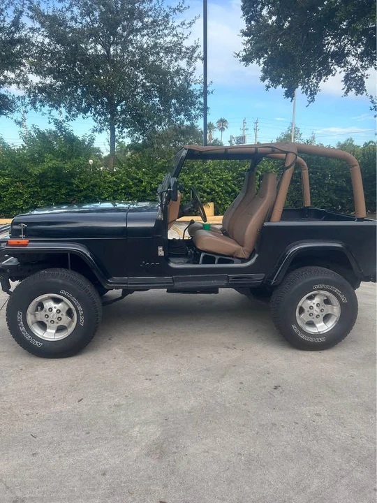1995 Jeep YJ Wrangler - Image 6 of 13