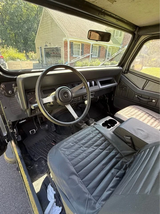 1995 Jeep YJ Wrangler - Image 6 of 10