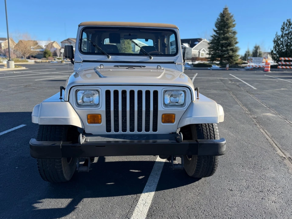 1995 Jeep YJ Wrangler - Image 8 of 21