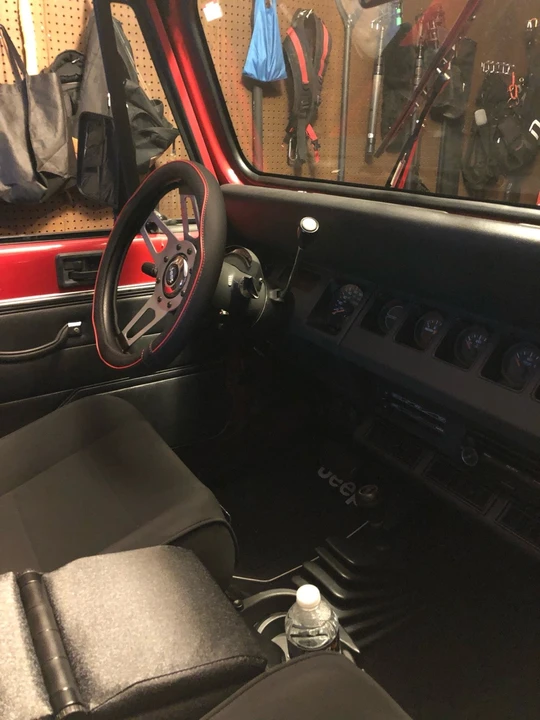 1995 Jeep YJ Wrangler - Image 14 of 17