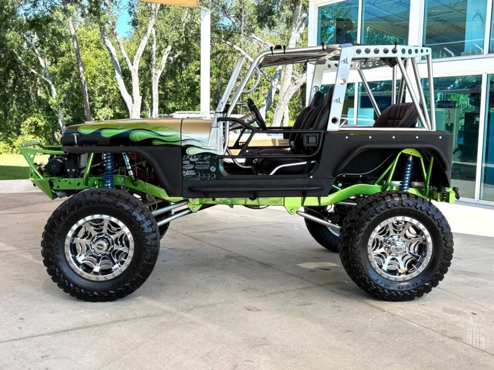 1995 Jeep YJ Wrangler - Image 9 of 12