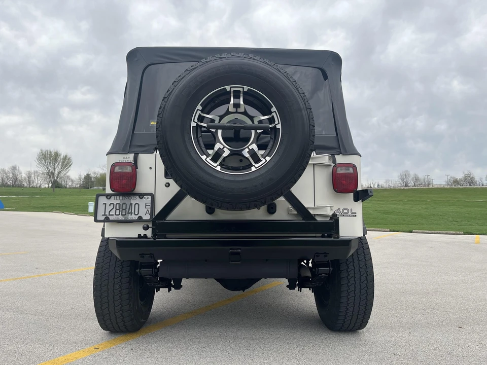 1995 Jeep YJ Wrangler - Image 11 of 31