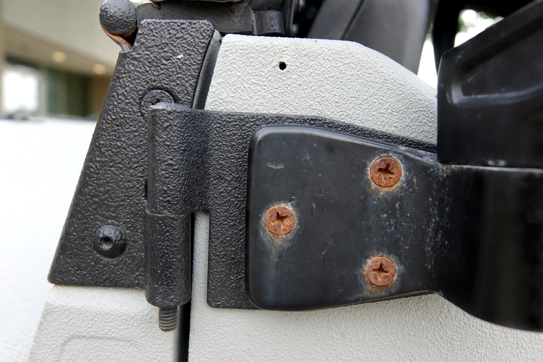 1995 Jeep YJ Wrangler - Image 30 of 31