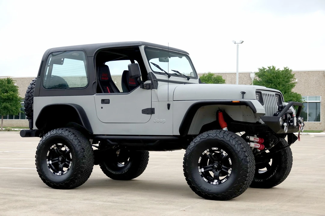1995 Jeep YJ Wrangler - Image 13 of 31