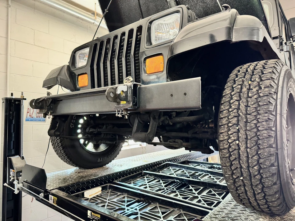 1995 Jeep YJ Wrangler - Image 29 of 31