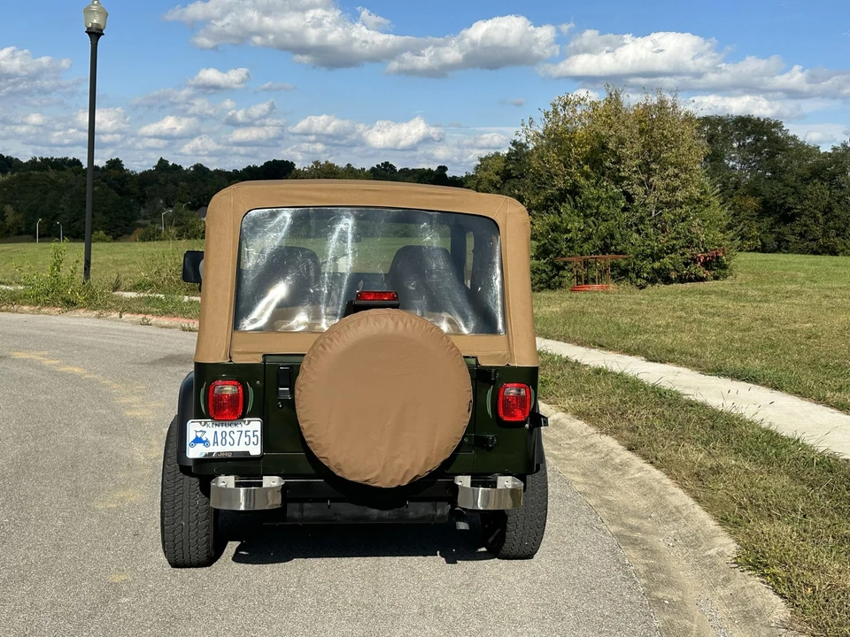 1995 Jeep YJ Wrangler - Image 6 of 31