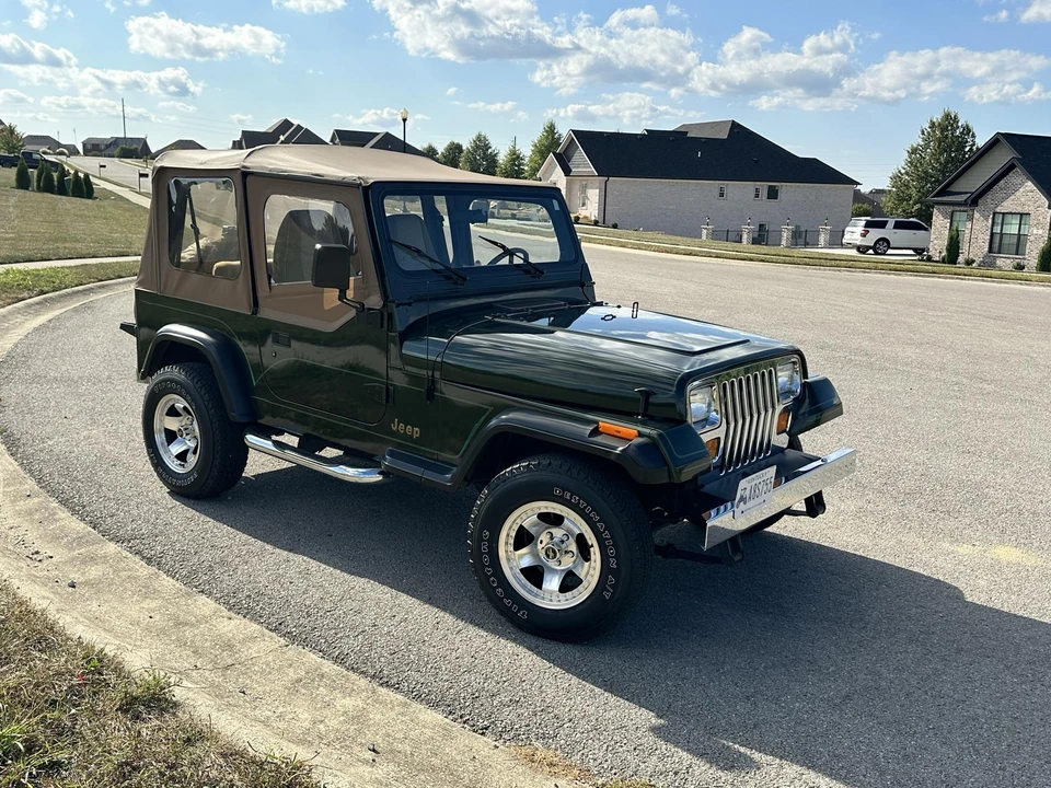 1995 Jeep YJ Wrangler - Image 2 of 31