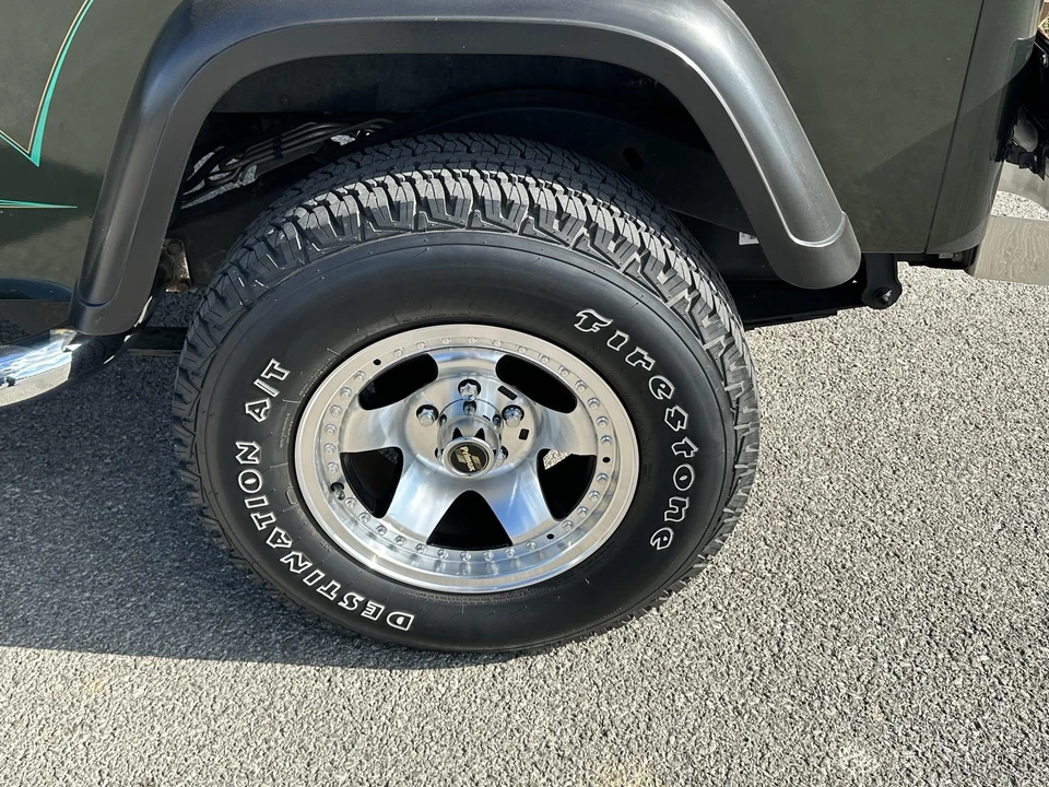 1995 Jeep YJ Wrangler - Image 11 of 31