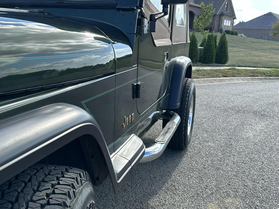 1995 Jeep YJ Wrangler - Image 15 of 31