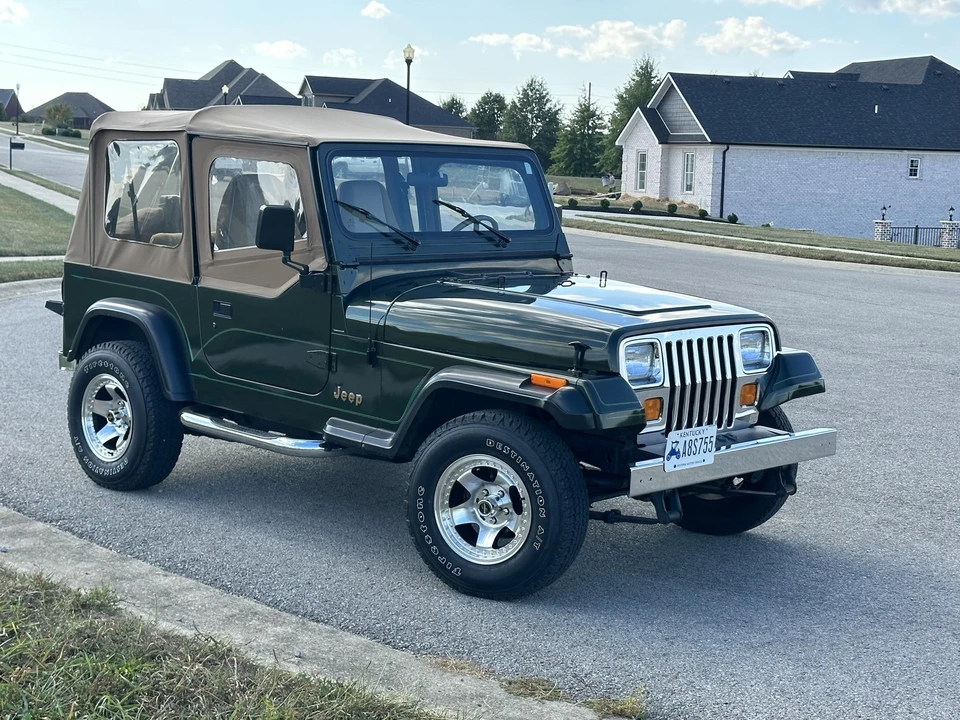 1995 Jeep YJ Wrangler - Image 3 of 31
