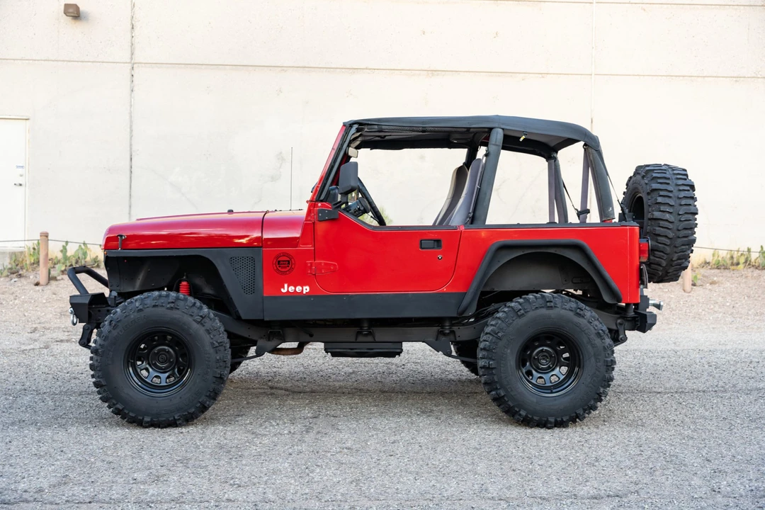 1995 Jeep YJ Wrangler - Image 9 of 31
