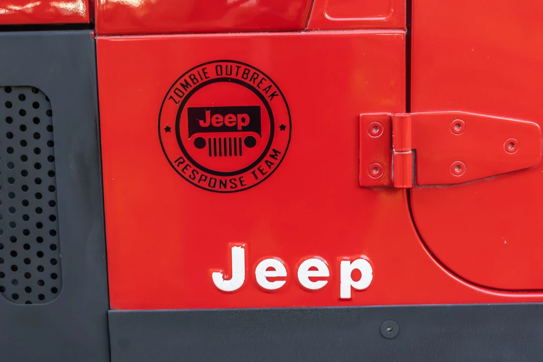 1995 Jeep YJ Wrangler - Image 15 of 31
