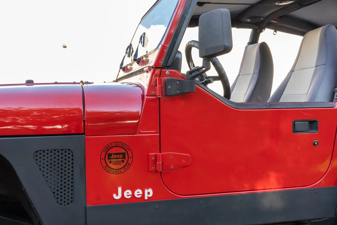 1995 Jeep YJ Wrangler - Image 13 of 31