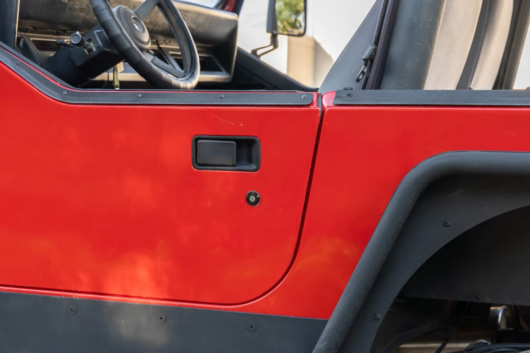 1995 Jeep YJ Wrangler - Image 16 of 31