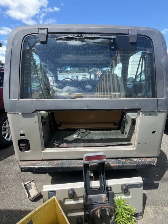 1995 Jeep YJ Wrangler - Image 11 of 13