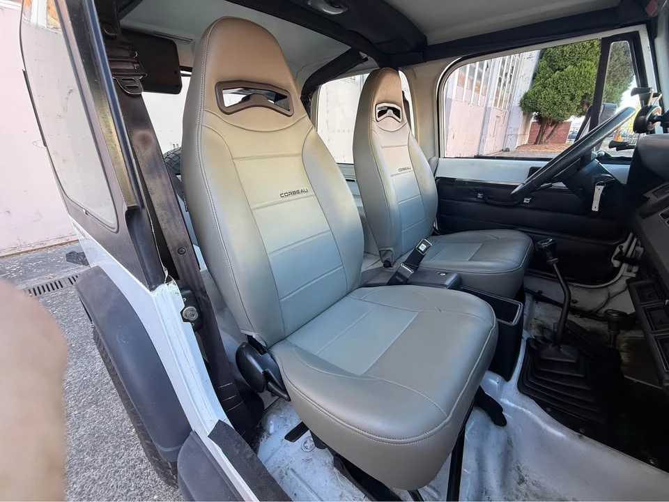 1995 Jeep YJ Wrangler - Image 16 of 20