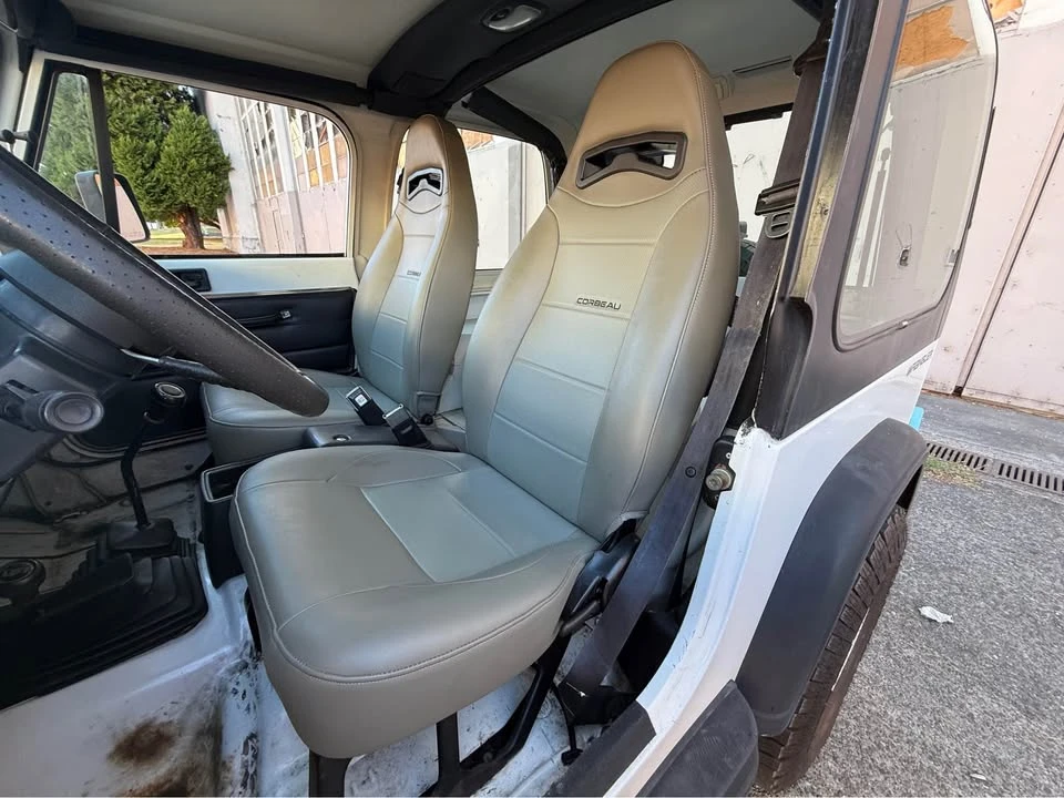 1995 Jeep YJ Wrangler - Image 10 of 20