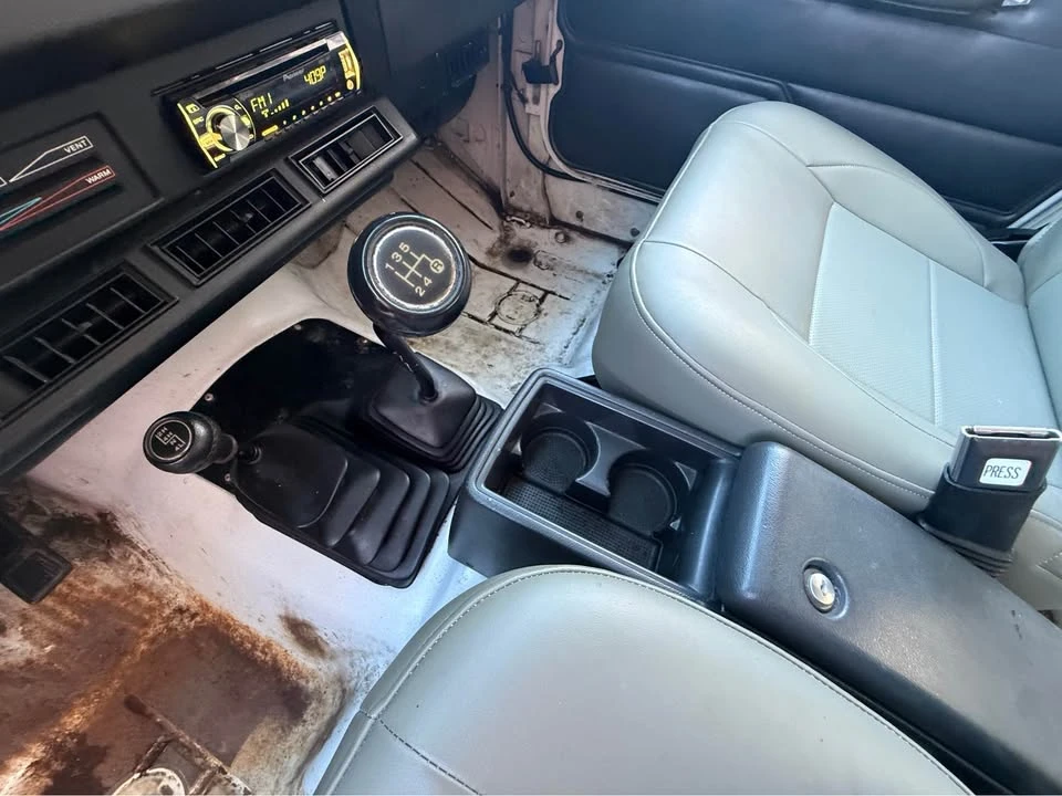 1995 Jeep YJ Wrangler - Image 11 of 20