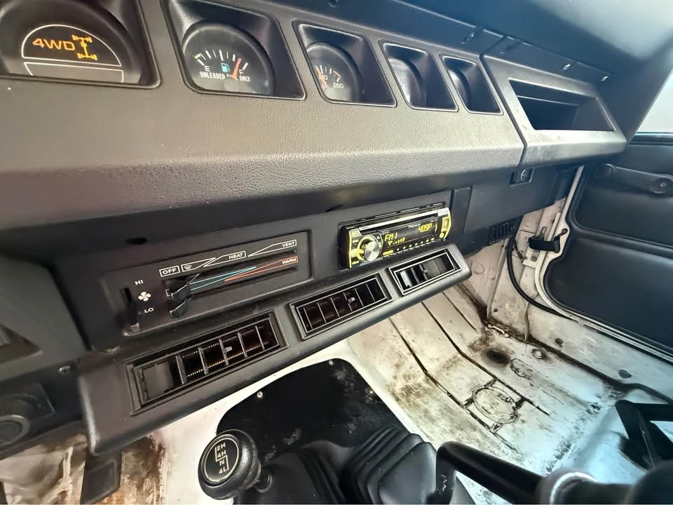 1995 Jeep YJ Wrangler - Image 13 of 20