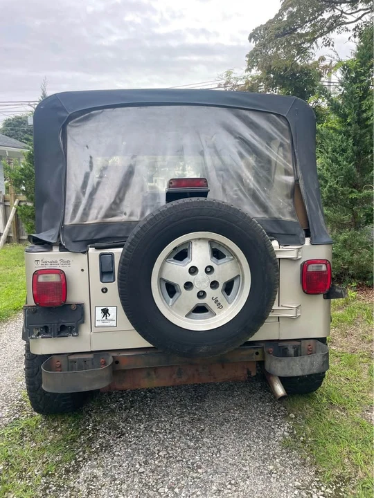 1995 Jeep YJ Wrangler - Image 5 of 10