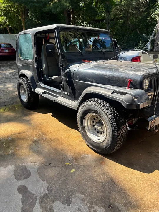 1995 Jeep YJ Wrangler - Image 5 of 13