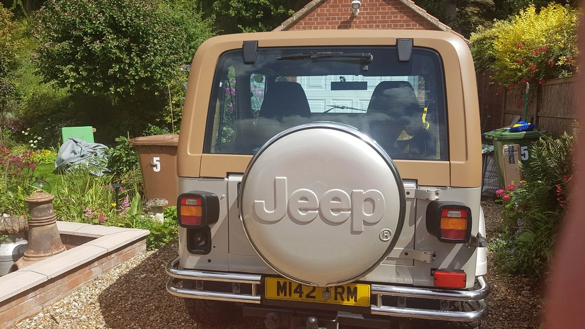 1995 Jeep YJ Wrangler - Image 6 of 25