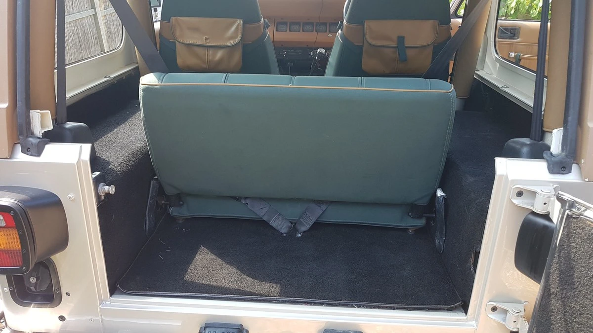 1995 Jeep YJ Wrangler - Image 13 of 25