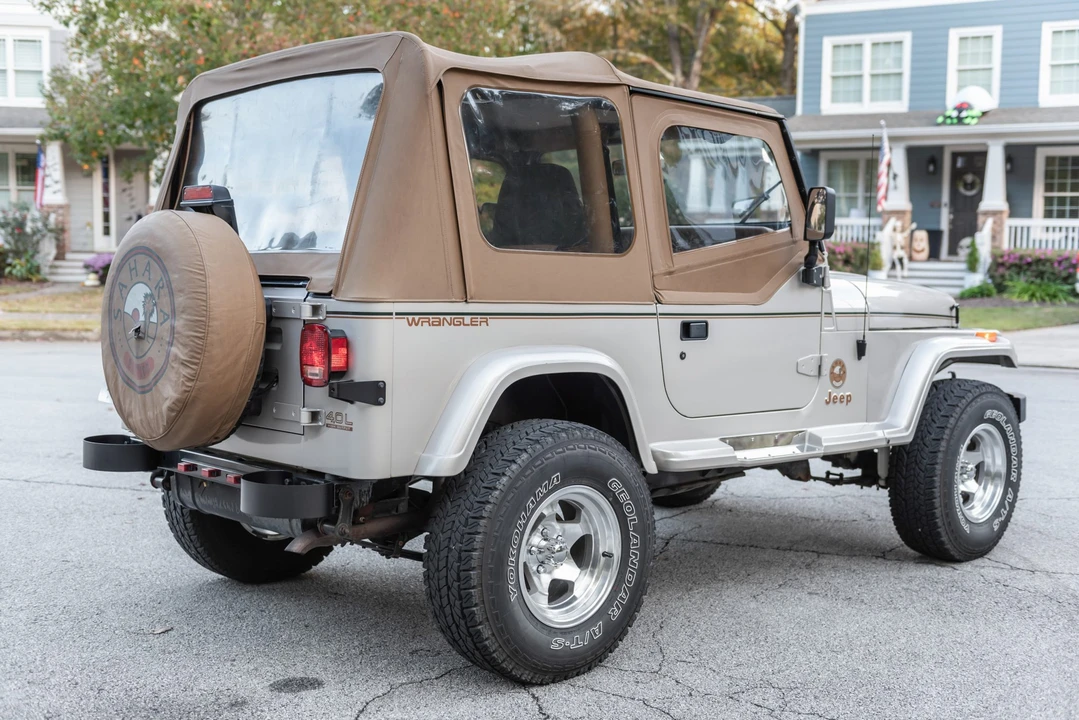 1995 Jeep YJ Wrangler - Image 6 of 31