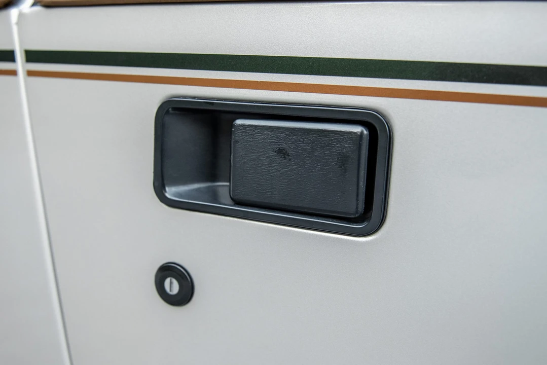 1995 Jeep YJ Wrangler - Image 27 of 31