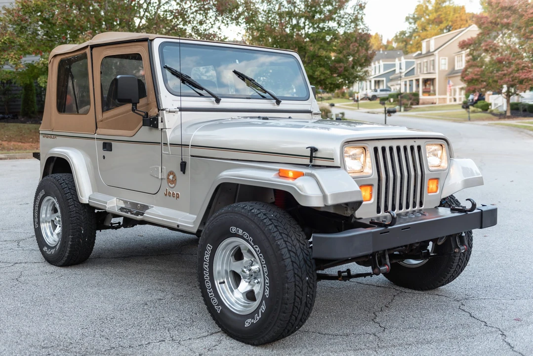1995 Jeep YJ Wrangler - Image 8 of 31