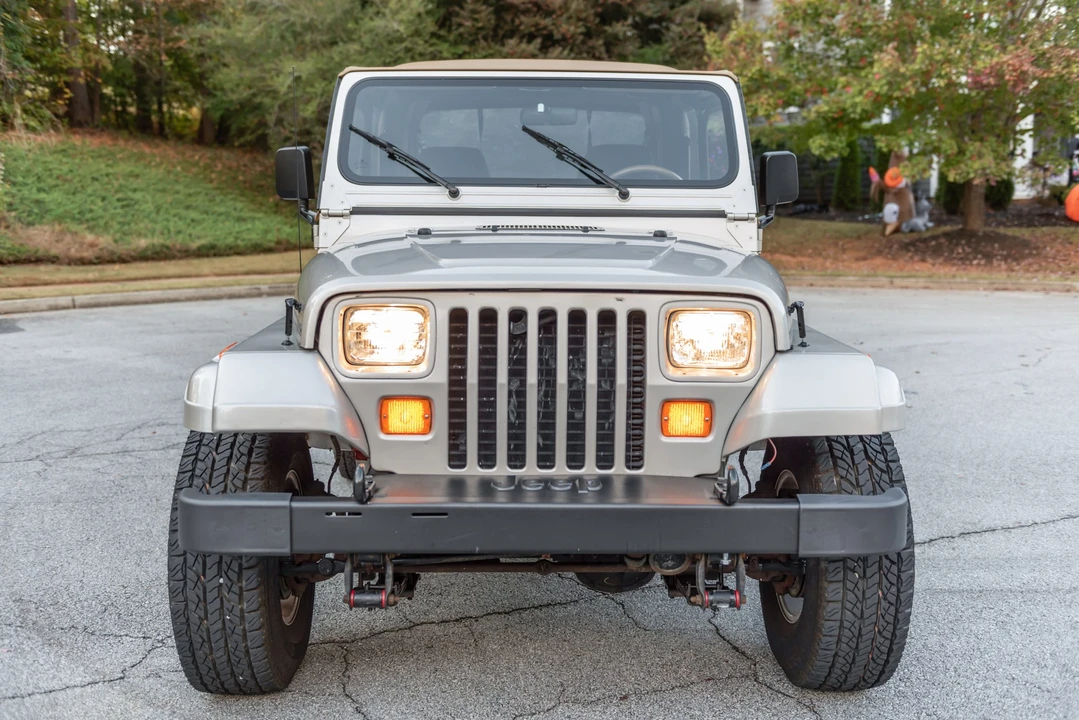 1995 Jeep YJ Wrangler - Image 9 of 31