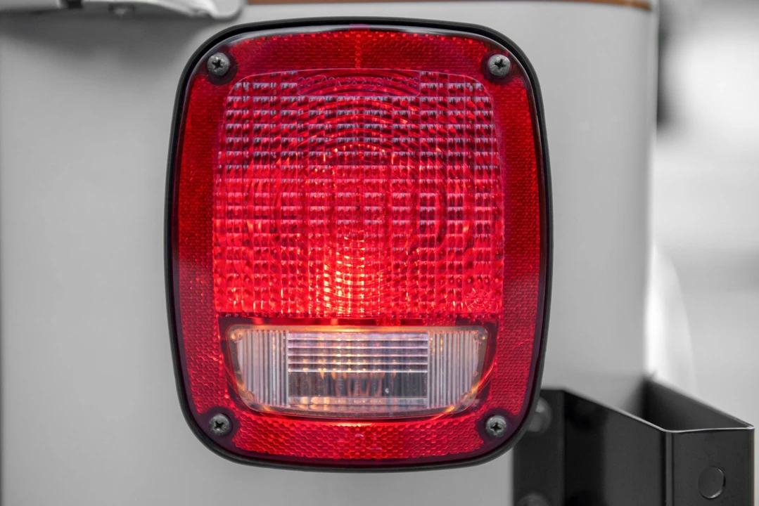 1995 Jeep YJ Wrangler - Image 20 of 31