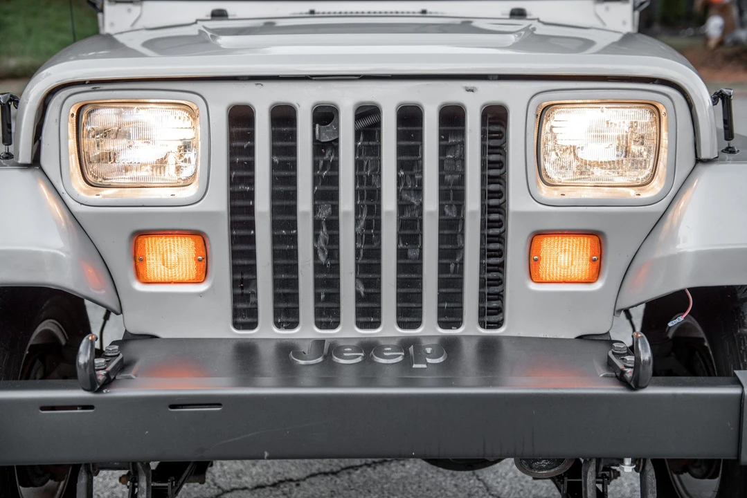 1995 Jeep YJ Wrangler - Image 10 of 31