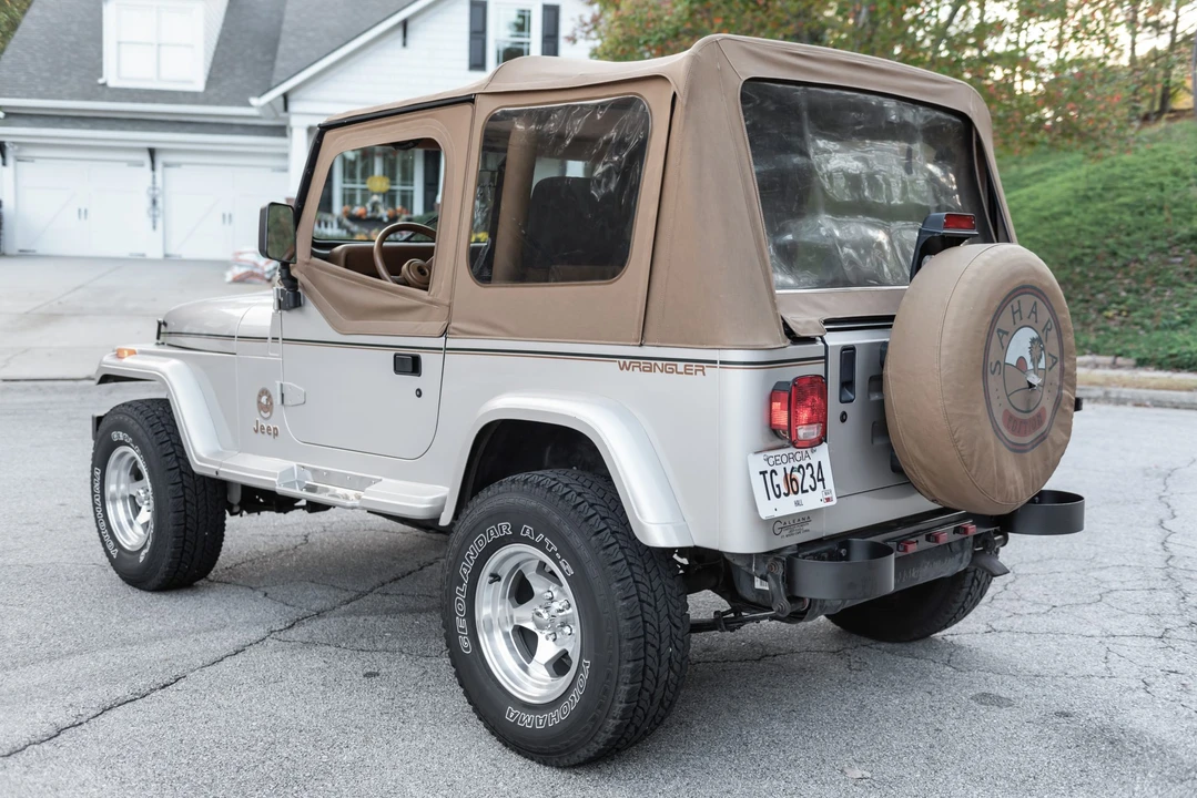 1995 Jeep YJ Wrangler - Image 4 of 31