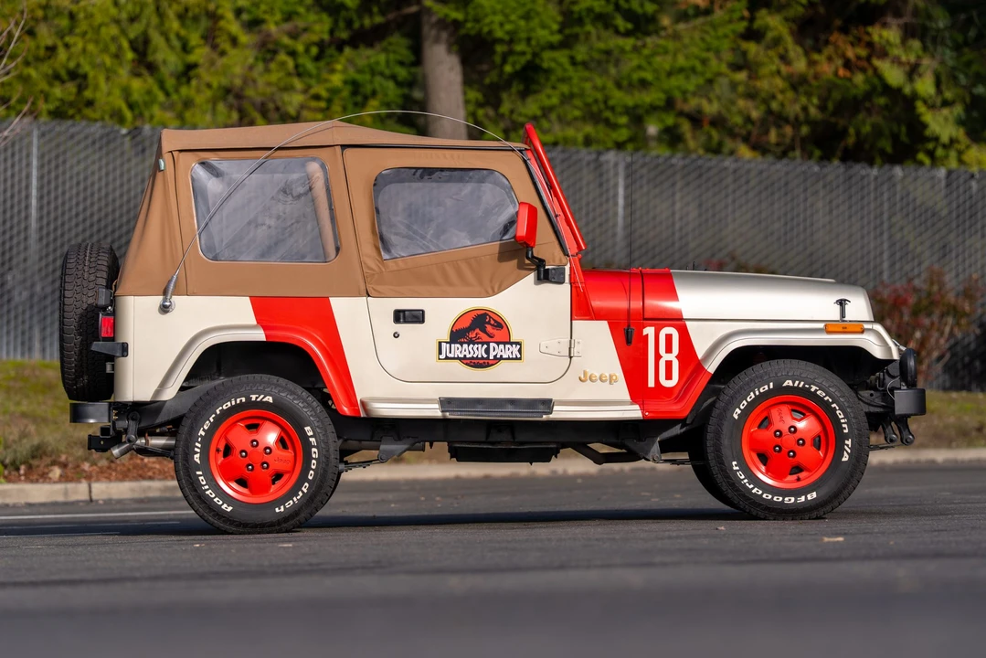 1995 Jeep YJ Wrangler - Image 25 of 31