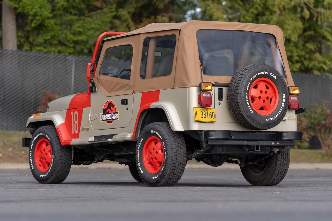 1995 Jeep YJ Wrangler - Image 10 of 31