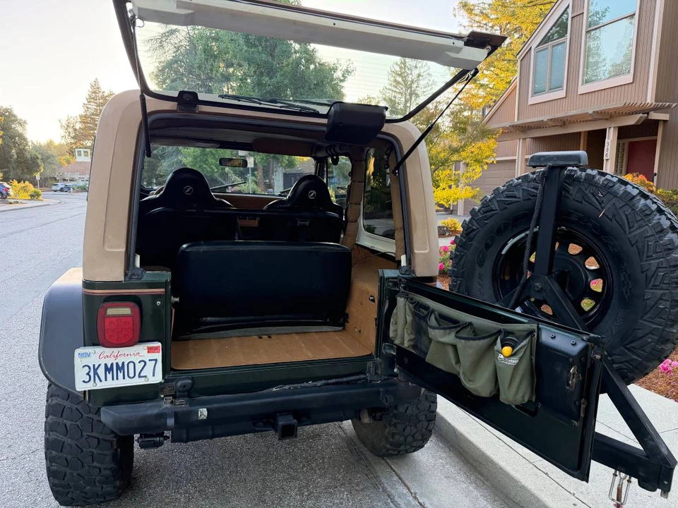 1995 Jeep YJ Wrangler - Image 14 of 16
