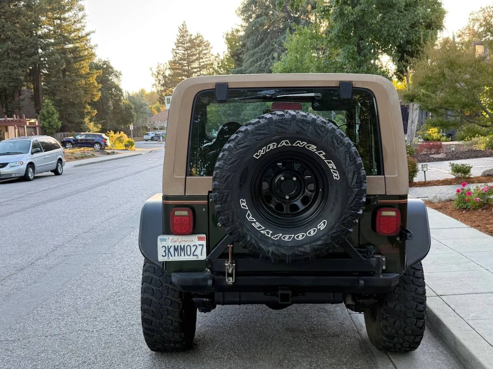 1995 Jeep YJ Wrangler - Image 6 of 16