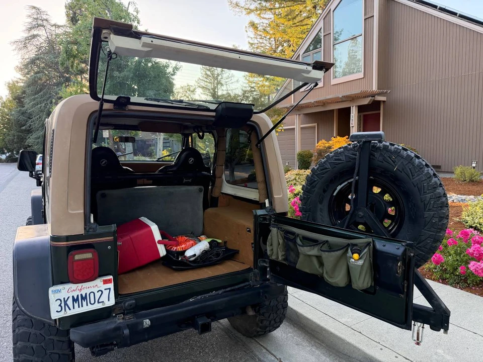1995 Jeep YJ Wrangler - Image 13 of 16