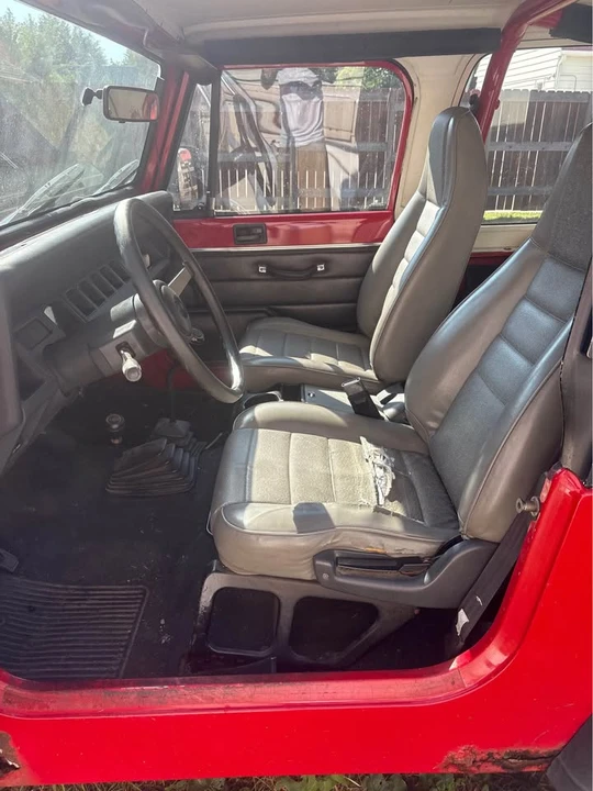 1995 Jeep YJ Wrangler - Image 11 of 14