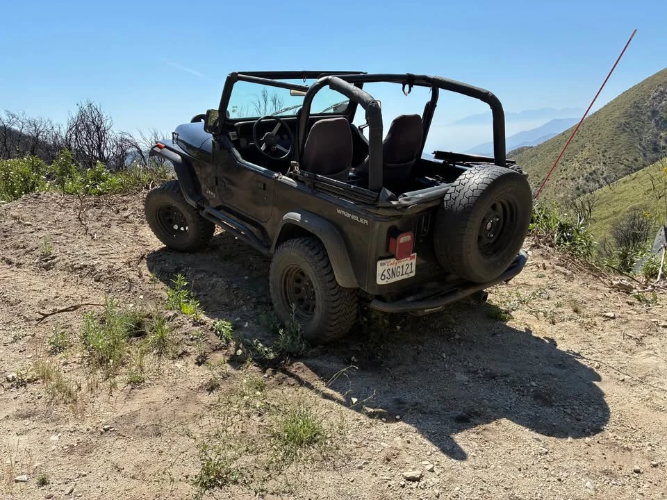 1995 Jeep YJ Wrangler - Image 4 of 4