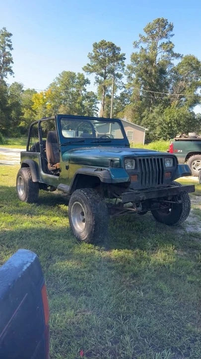 1995 Jeep YJ Wrangler - Image 2 of 3